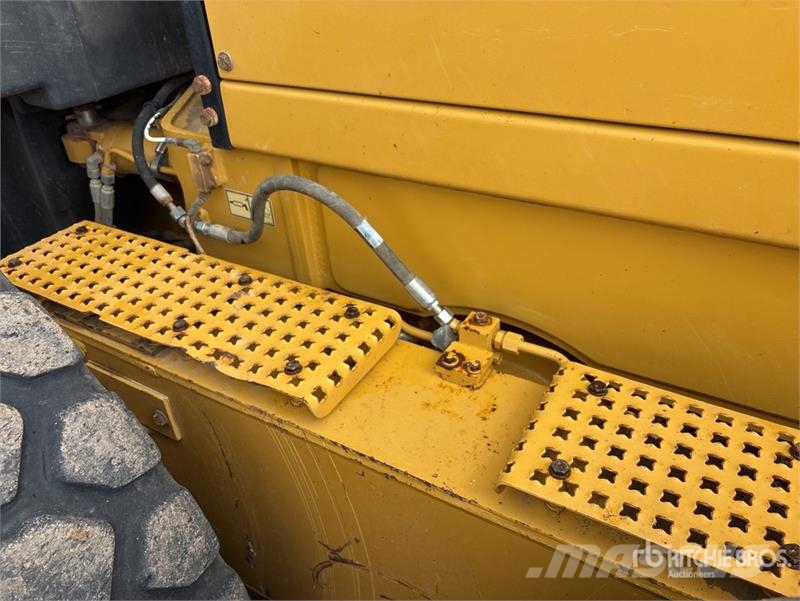 CAT 12M2 VHP Plus 平地机/推土机