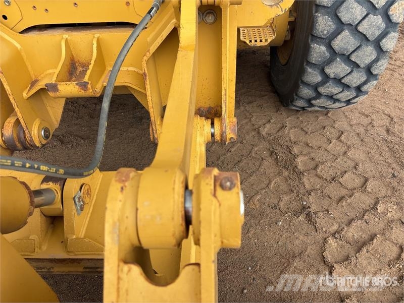 CAT 12M2 VHP Plus 平地机/推土机