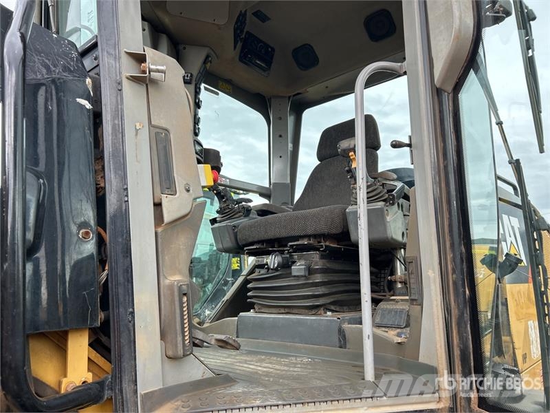 CAT 140M Motor Grader Graders
