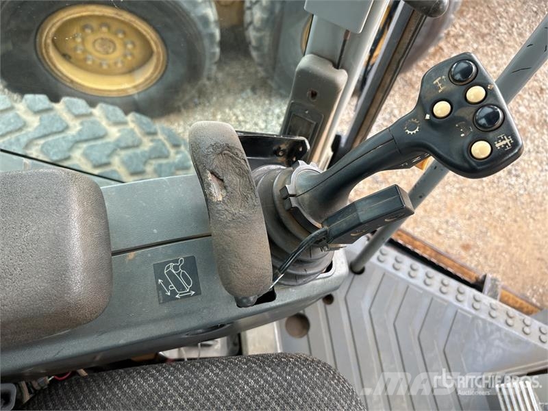 CAT 140M Motor Grader Graders