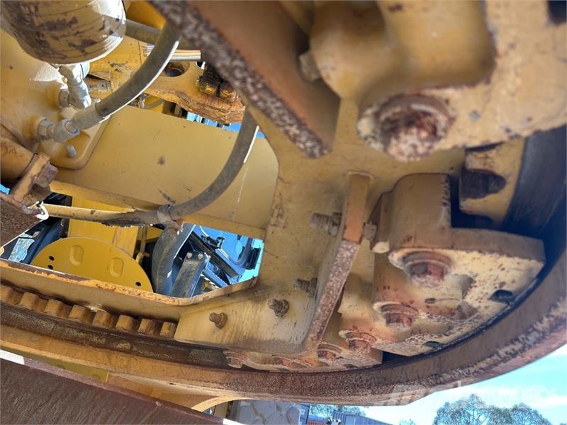 CAT 140M VHP Plus 平土機