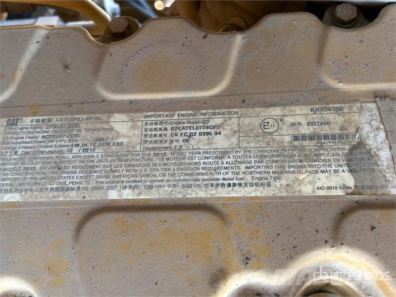 CAT 140M VHP Plus 平土機