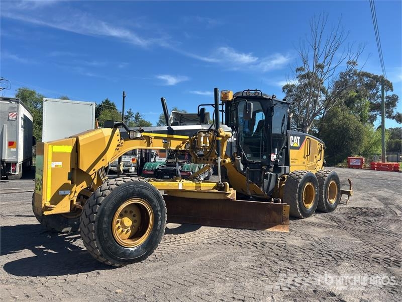 CAT 140M VHP Plus 平土機