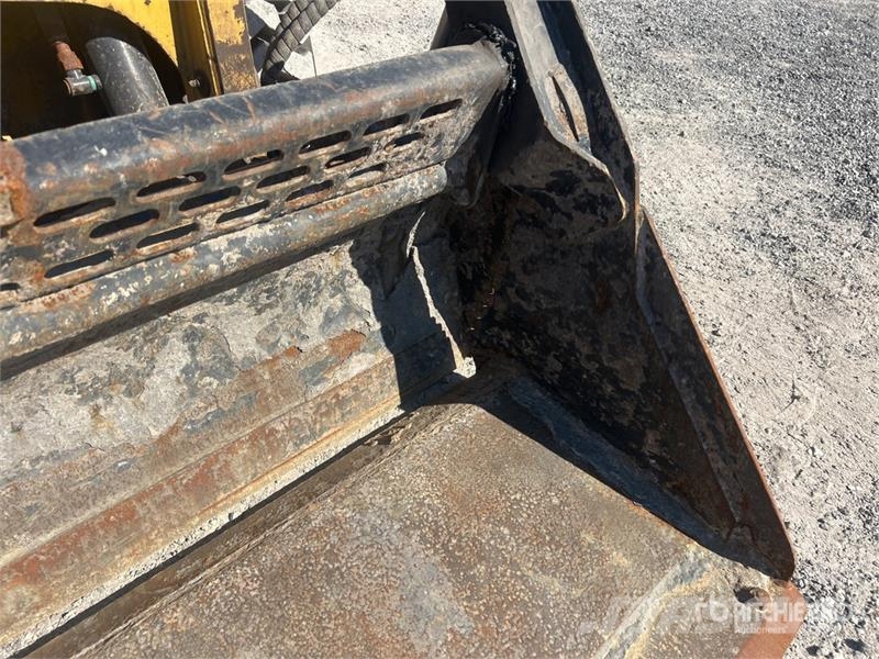 CAT 226B3 Skid Steer Loader 스키드로더