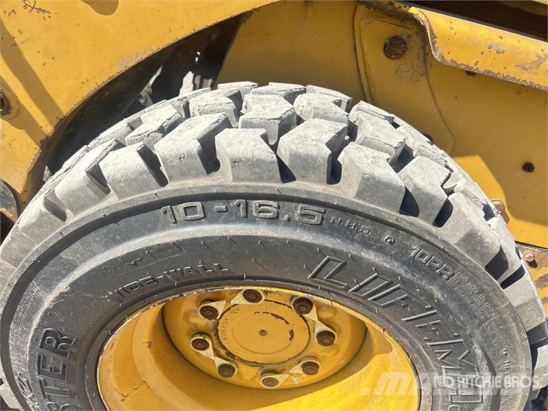 CAT 226B3 Skid Steer Loader 스키드로더
