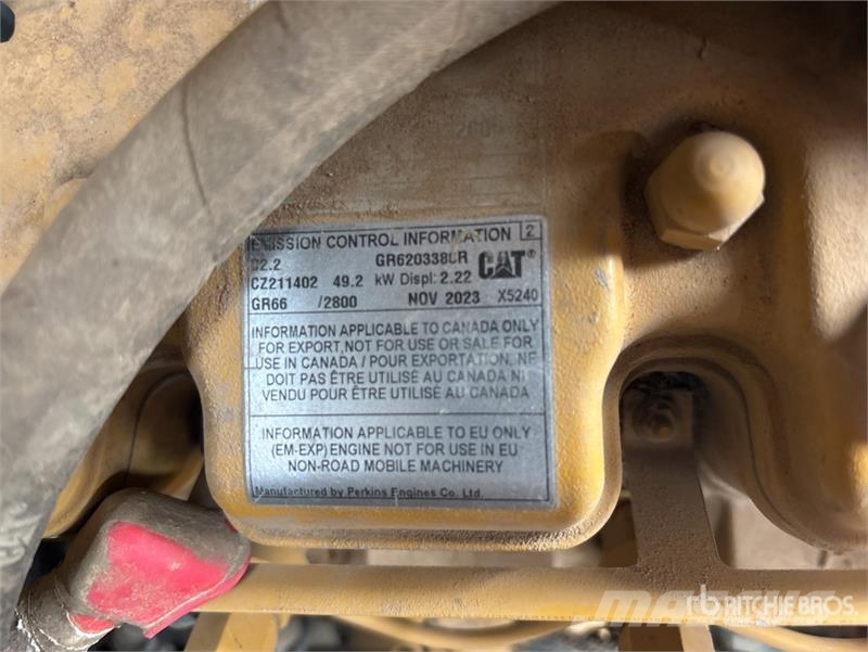 CAT 236D3 Two-Speed Skid Steer Loader 滑移装载机