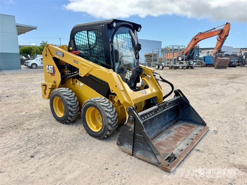 CAT 236D3 Two-Speed Skid Steer Loader 滑移装载机