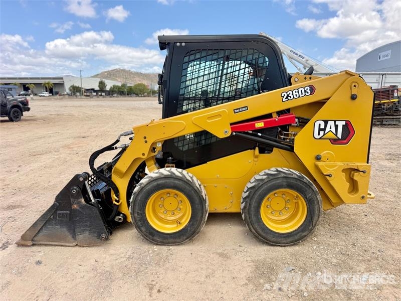 CAT 236D3 Two-Speed Skid Steer Loader 滑移装载机