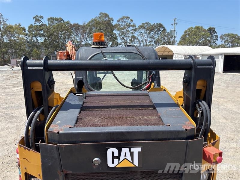 CAT 242D Mini incarcator