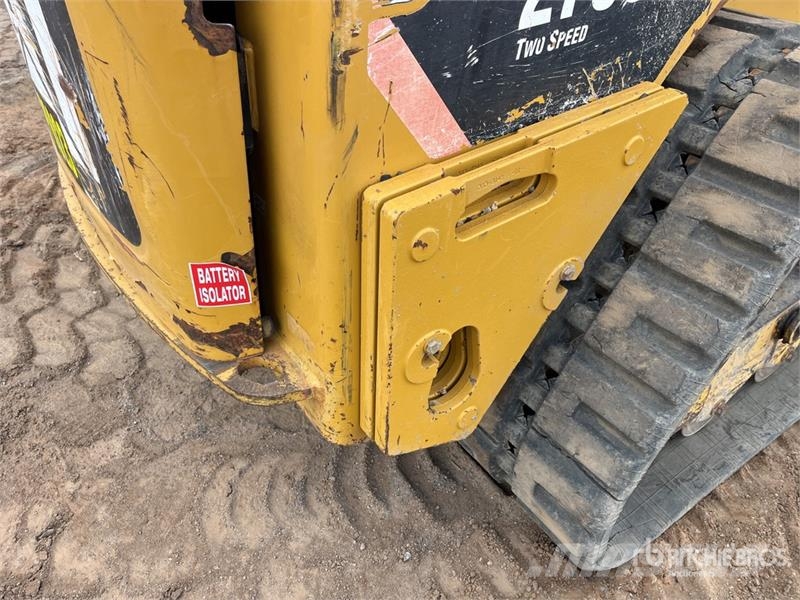 CAT 279C لوادر انزلاقية التوجيه
