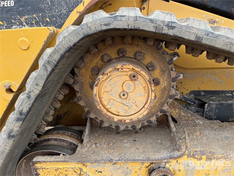 CAT 279C لوادر انزلاقية التوجيه