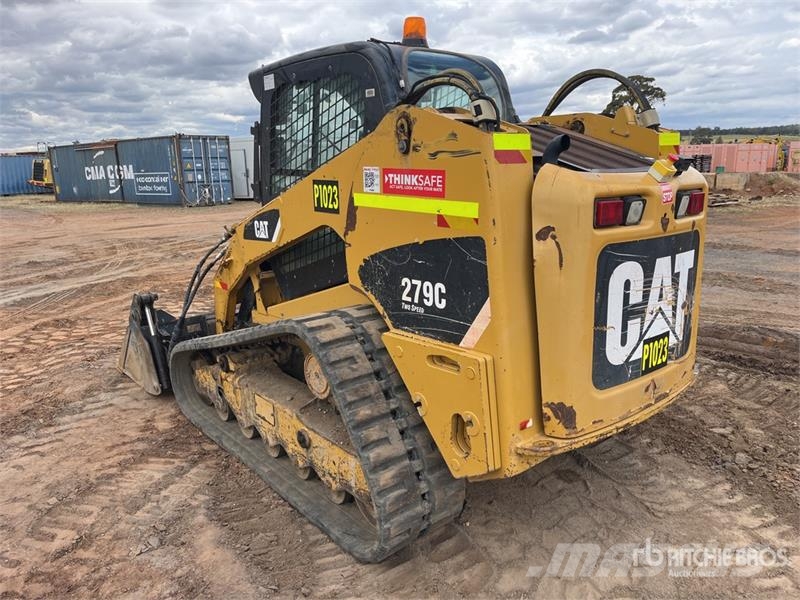 CAT 279C لوادر انزلاقية التوجيه