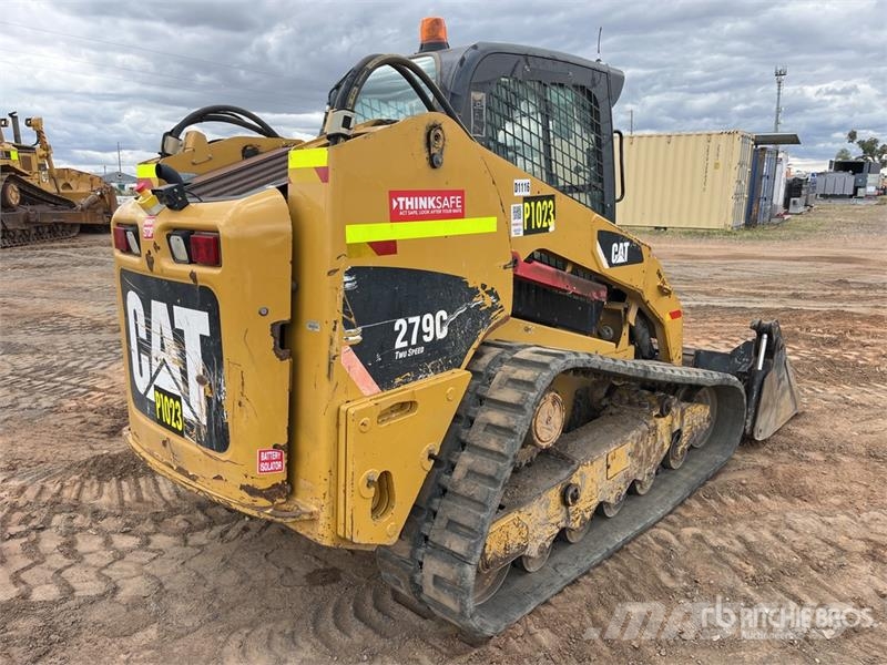 CAT 279C لوادر انزلاقية التوجيه
