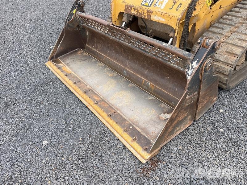 CAT 299D2 Skid steer mini nakladalci