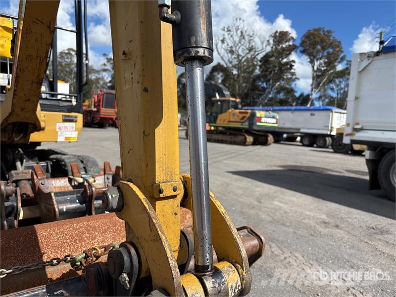 CAT 301.4C With Auswide Equipment Trailer Tracked Exca Crawler excavators