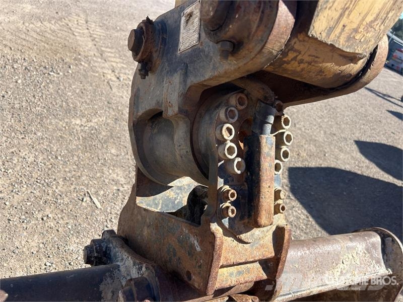 CAT 306 CR Tracked Excavator Bageri guseničari