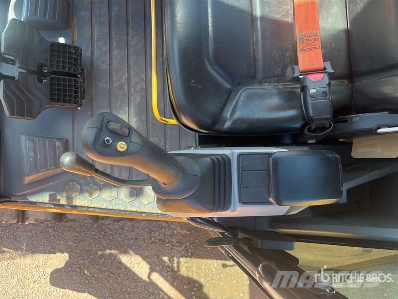 CAT 308 CR Tracked Excavator Excavatoare pe șenile
