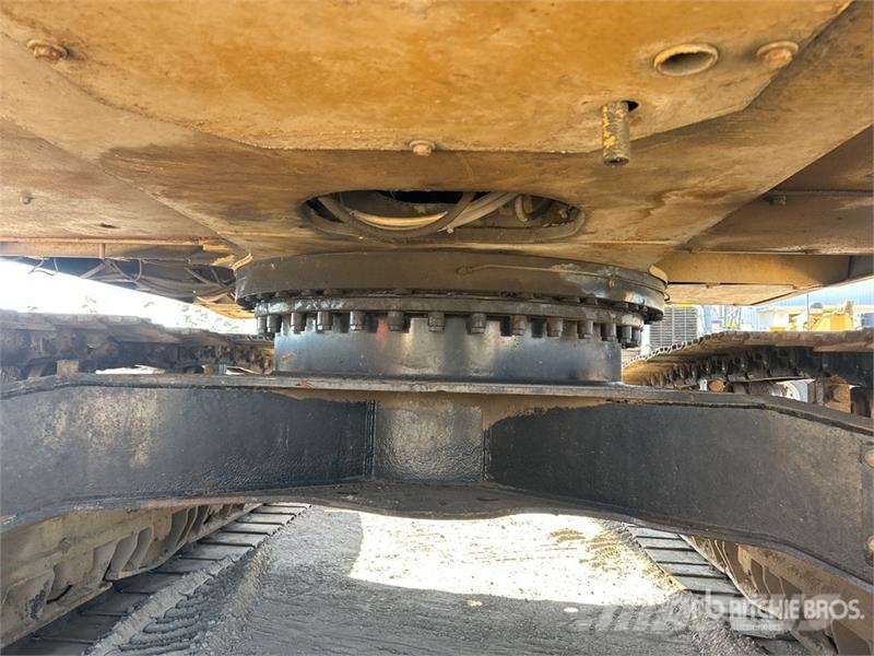 CAT 320 Tracked Excavator Bageri gusjeničari