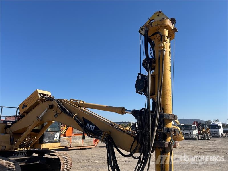 CAT 320 Tracked Excavator Bageri gusjeničari
