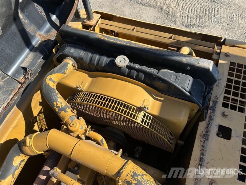 CAT 320 Tracked Excavator Bageri gusjeničari