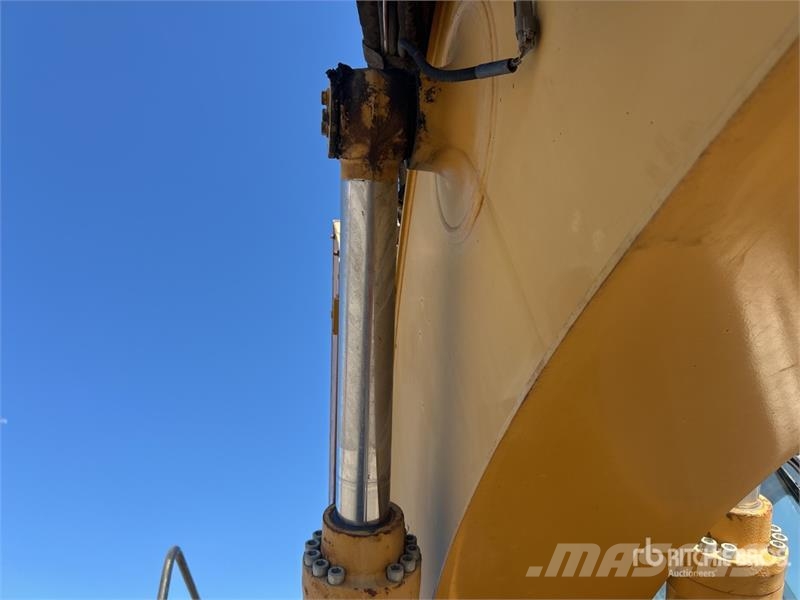 CAT 320 Tracked Excavator Bageri gusjeničari