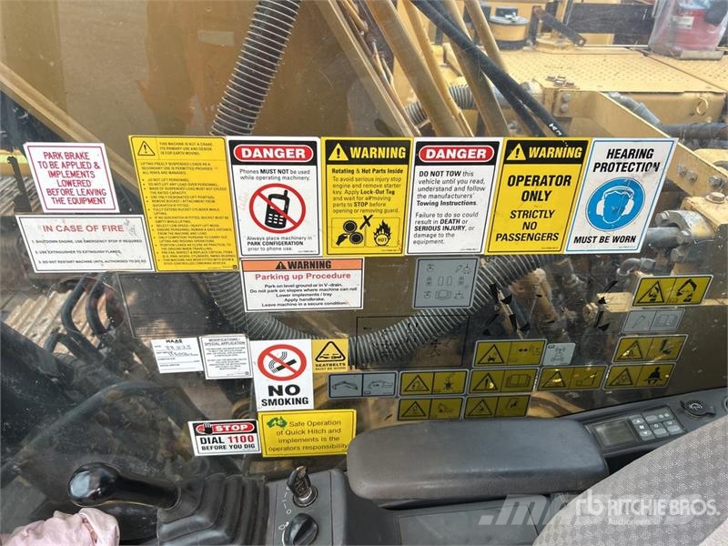 CAT 320D L Bageri gusjeničari