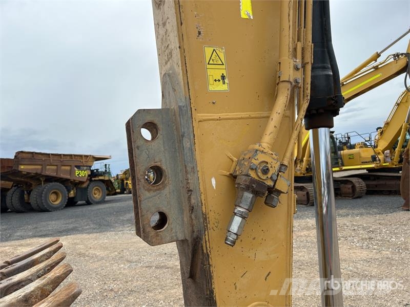 CAT 320D L Bageri gusjeničari