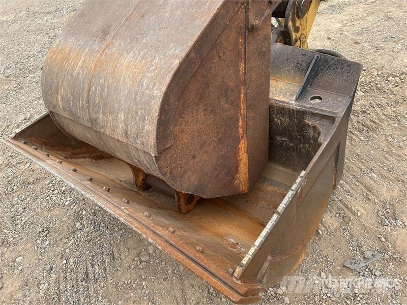 CAT 320D L Bageri gusjeničari
