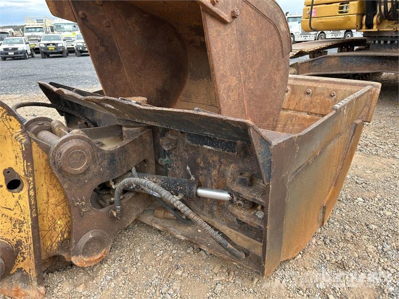 CAT 320D L Bageri gusjeničari