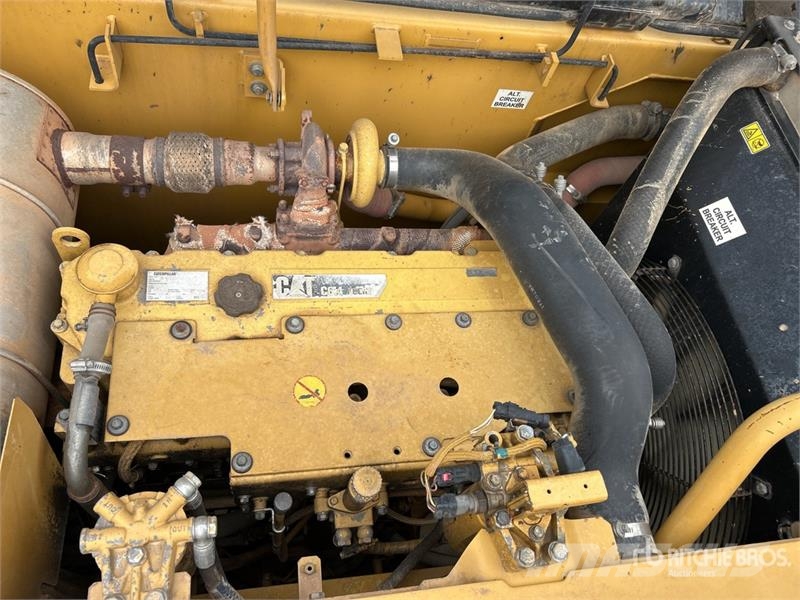 CAT 320D L Bageri gusjeničari