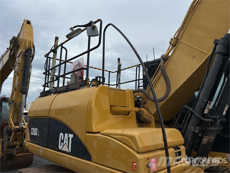 CAT 320D L Bageri gusjeničari