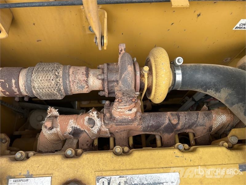 CAT 320D L Bageri gusjeničari