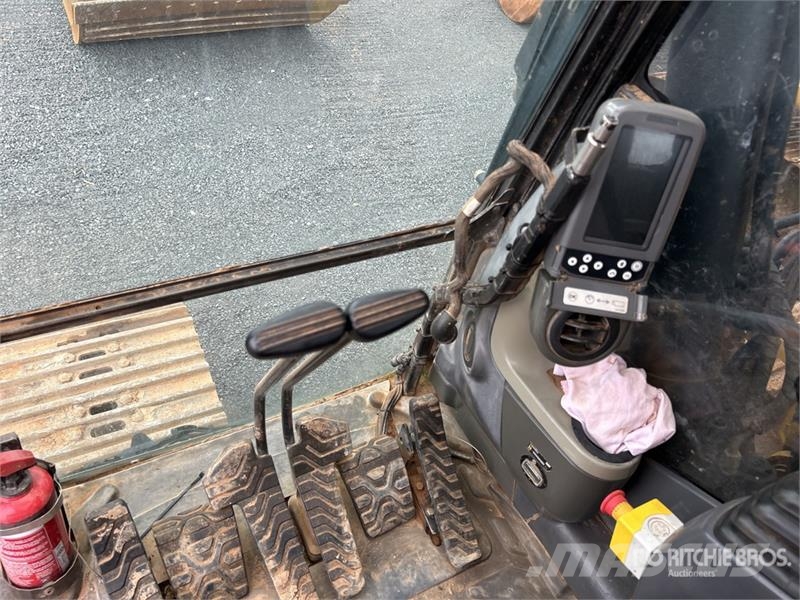 CAT 320D L Bageri gusjeničari