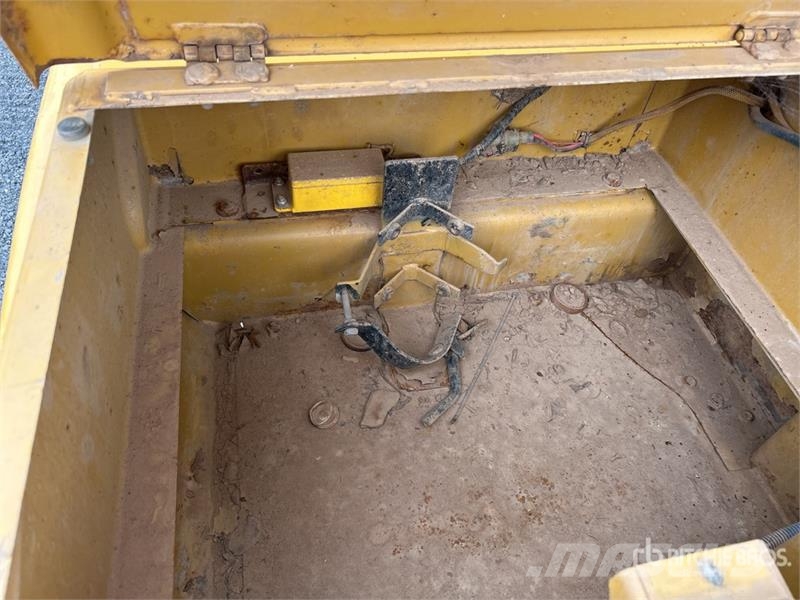 CAT 320D L Bageri gusjeničari