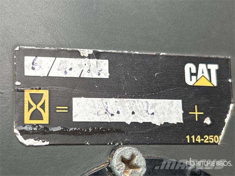CAT 320D L Bageri gusjeničari