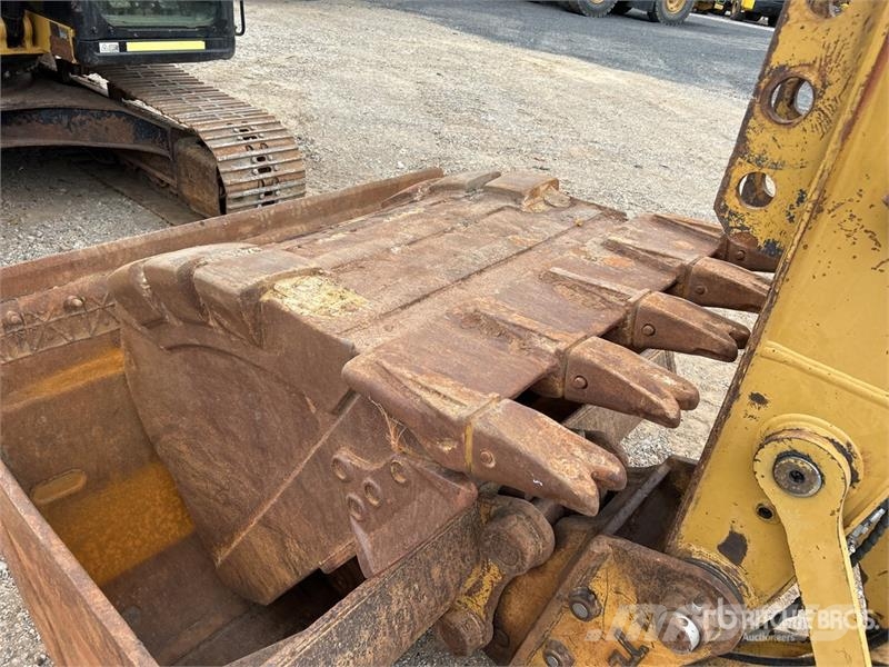 CAT 320E Bageri gusjeničari