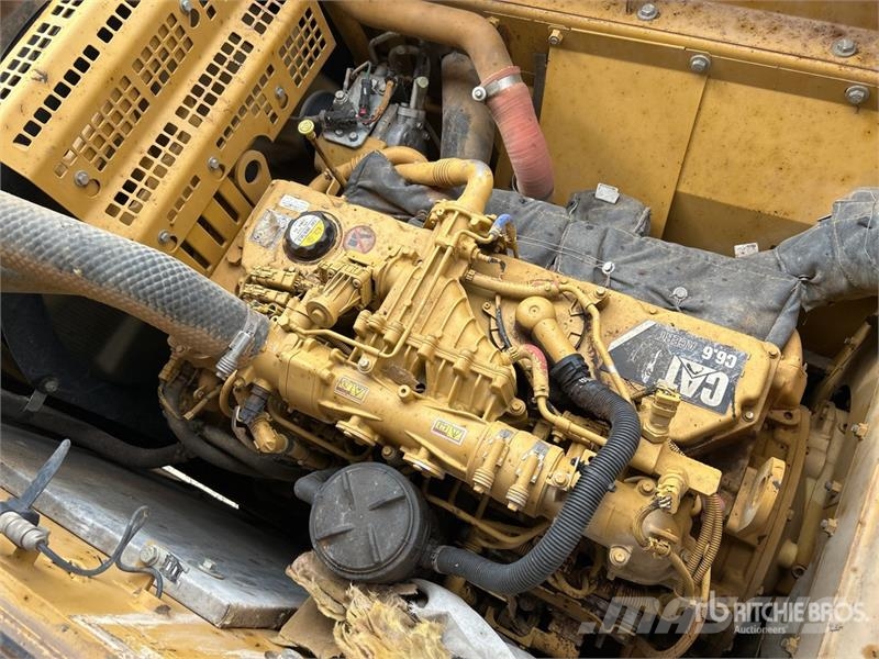 CAT 320E Bageri gusjeničari