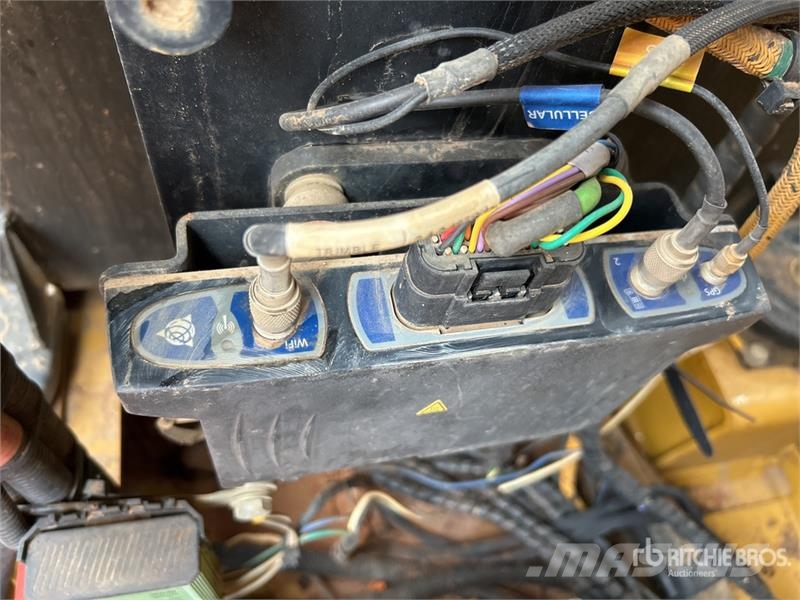 CAT 320E Bageri gusjeničari