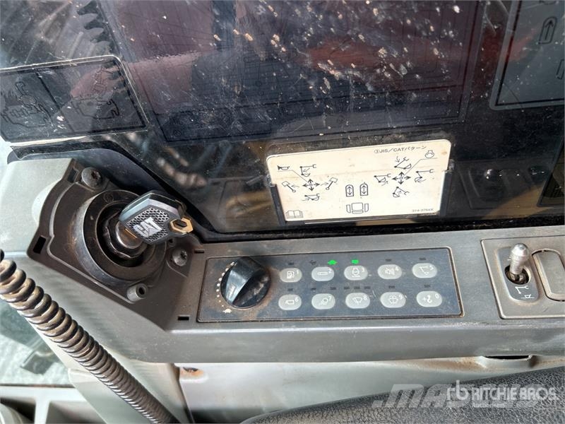 CAT 320E Bageri gusjeničari