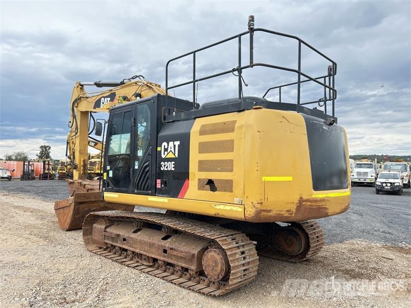 CAT 320E Bageri gusjeničari