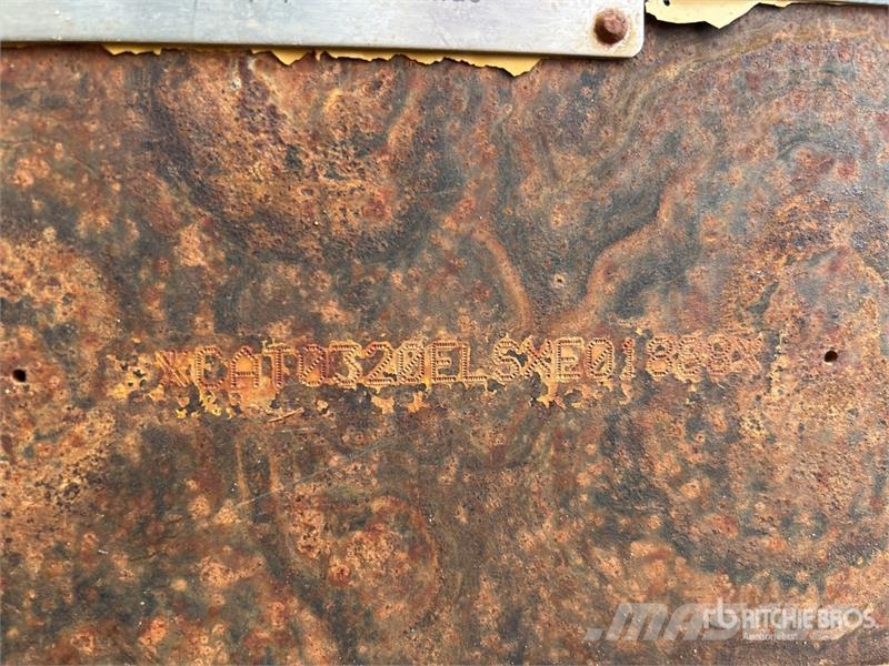CAT 320E Bageri gusjeničari