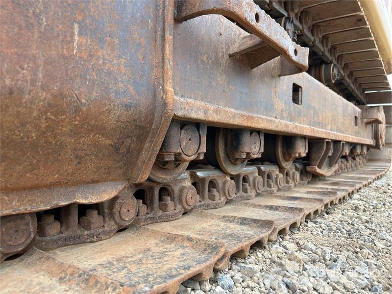 CAT 320E Bageri gusjeničari