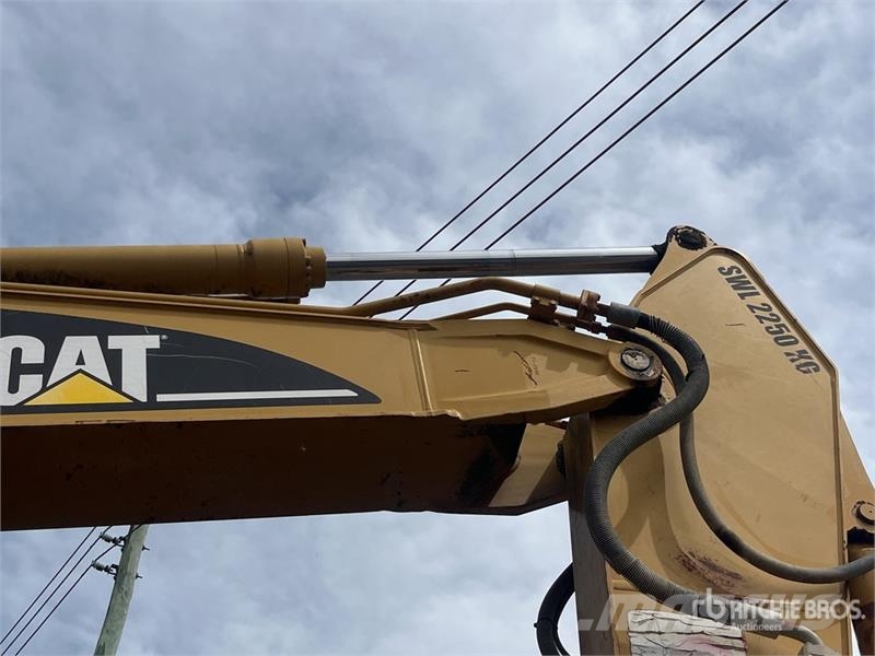 CAT 322C L Tracked Excavator Crawler excavators