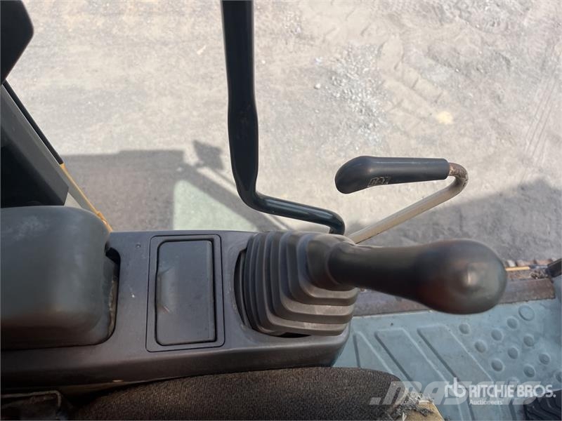 CAT 322C L Tracked Excavator Crawler excavators