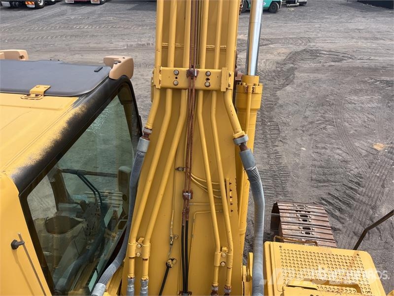 CAT 322C L Tracked Excavator Crawler excavators