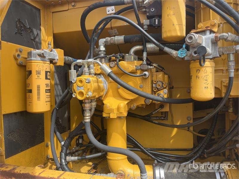 CAT 322C Tracked Excavator Telakaivukoneet