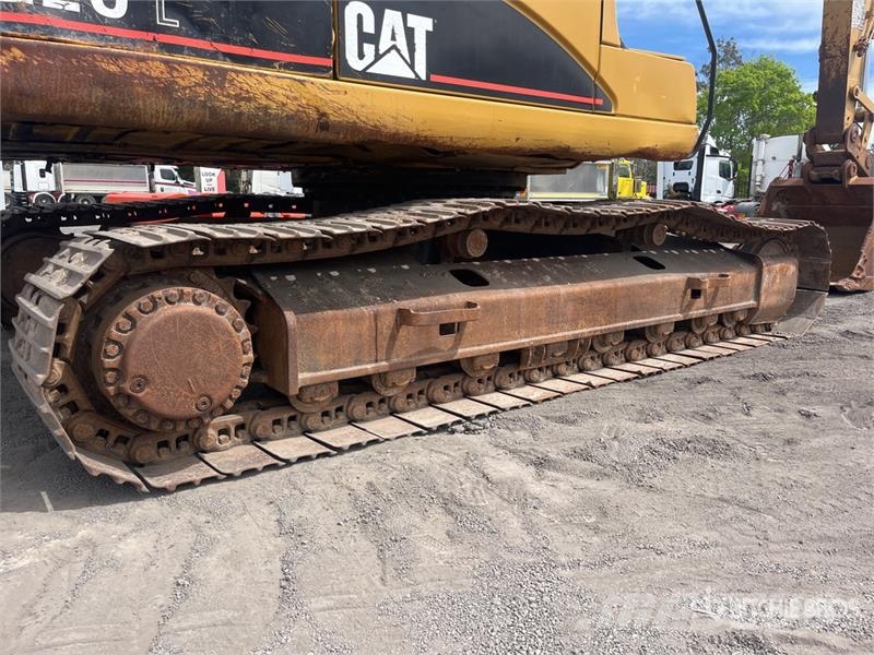CAT 322C Tracked Excavator Telakaivukoneet
