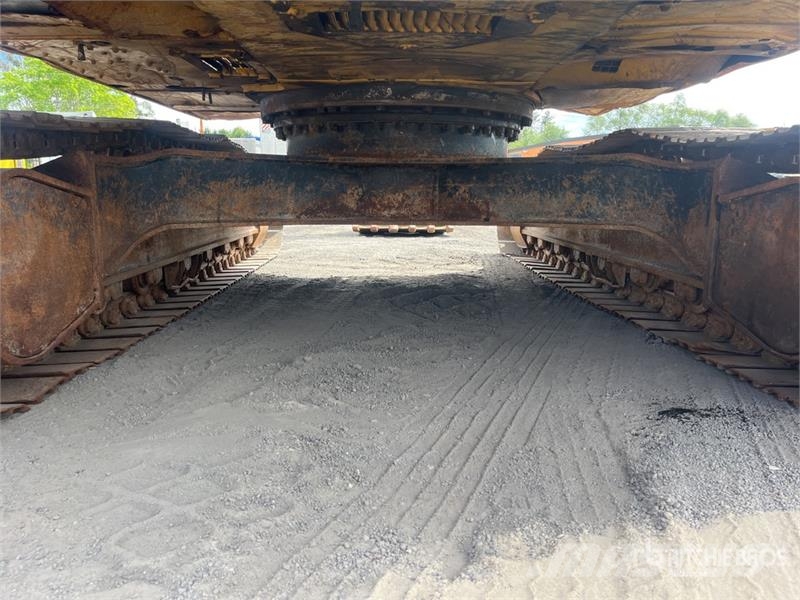 CAT 322C Tracked Excavator Telakaivukoneet