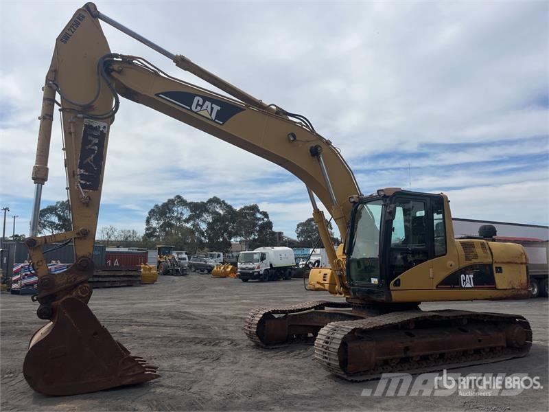 CAT 322C Tracked Excavator Telakaivukoneet