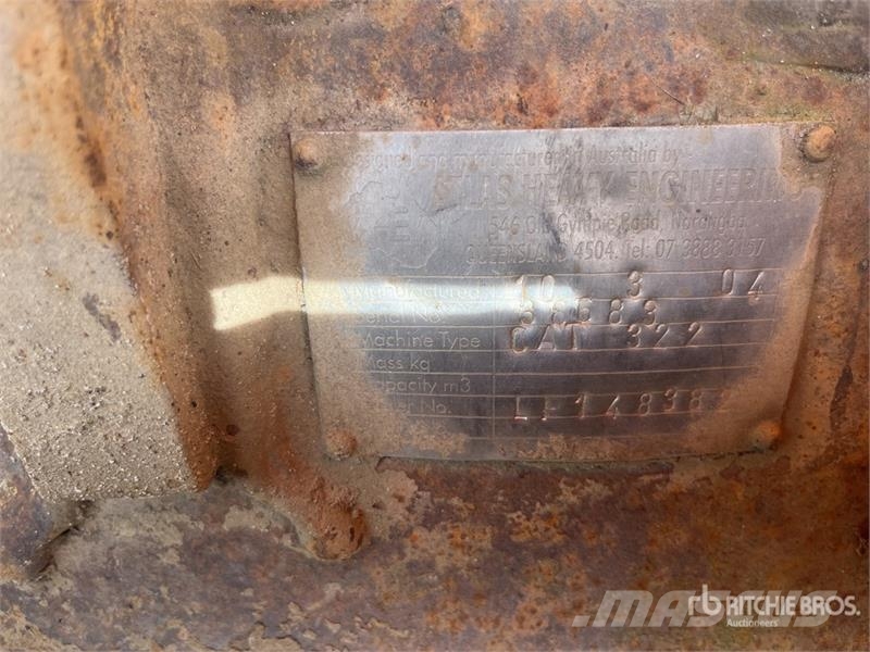 CAT 322C Tracked Excavator Telakaivukoneet